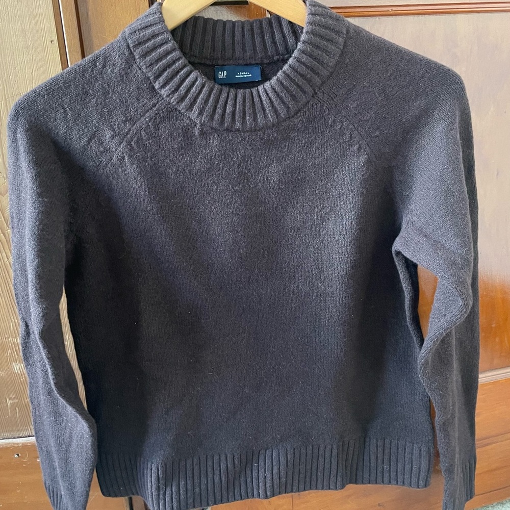 Gap Brown sweater crew neck